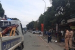 Đang đứng bên đường, người phụ nữ ở Hòa Bình bị ôtô đâm tử vong