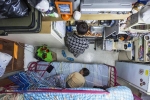Dân nghèo Hong Kong 5 năm sống mòn trong những căn hộ quan tài