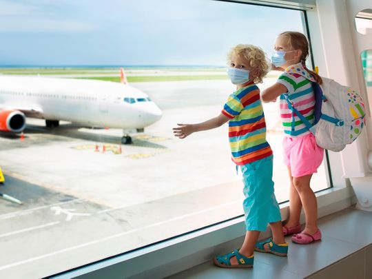 Hành khách &quot;hoảng loạn&quot; vì bị từ chối lên máy bay cùng 2 con gái nhỏ, hãng hàng không nói &quot;đúng quy định&quot; - Ảnh 2.