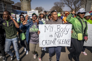Những vấn nạn đằng sau vụ cưỡng hiếp tập thể gây chấn động Nam Phi