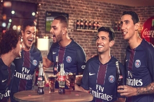 Cầu thủ PSG bị cấm uống Coca-Cola