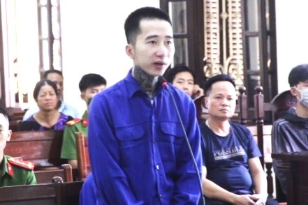 Nguyễn Văn Nam tại phiên toà. Ảnh: TAND Hải Phòng.