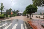 Nước lũ tràn về, nhiều nơi ở Quảng Ninh ngập sâu, bị cô lập