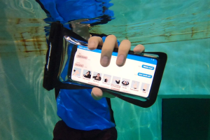 Ứng dụng giúp người dùng nhắn tin dưới nước