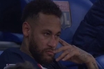 Neymar tức giận khi bị thay ra