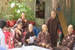 NÓNG: Lấy mẫu ADN trẻ em và người lớn tại 'Tịnh thất Bồng Lai'