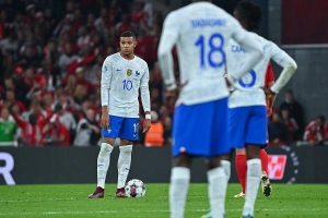 Tuyển Pháp thua Đan Mạch 0-2