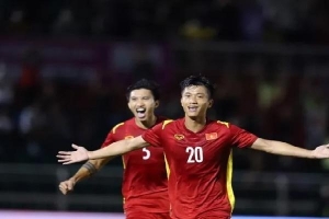 Việt Nam thăng tiến trên BXH FIFA, tròn 1.400 ngày Việt Nam đứng trong Top 100 thế giới