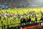Hơn 120 người chết trong bạo loạn tại trận đấu bóng đá ở Indonesia