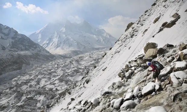 Trận lở tuyết xảy ra ở dãy Gangotri của vùng núi Garhwal Himalayas. Ảnh: AP.