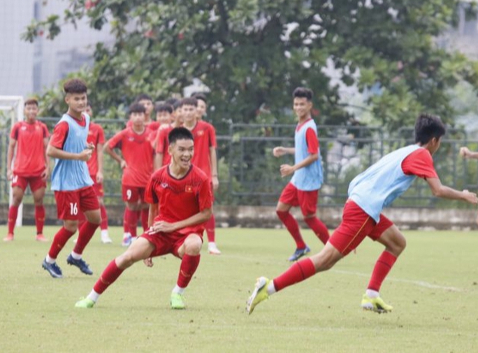 Thắng đậm Đài Loan - Trung Quốc, U17 Việt Nam soán ngôi đầu của Thái Lan - Ảnh 3.