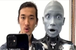 CLIP: Rùng mình robot 'giống người nhất thế giới' bắt chước hành vi của nhà khoa học