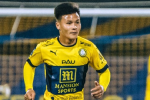 Quang Hải ra sân trong trận thắng 2-0 của Pau