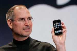 'Choáng' với giá bán chiếc iPhone đời đầu năm 2007