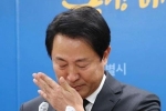 Thị trưởng Seoul cúi đầu xin lỗi