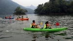 Bắc Kạn: Trải nghiệm đua thuyền Kayak trên hồ Ba Bể