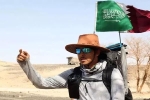 Phượt thủ đi bộ 55 ngày, vượt 1.600km để tới Qatar xem World Cup