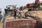 Khởi tố ổ nhóm 'cát tặc' ở Hà Nội