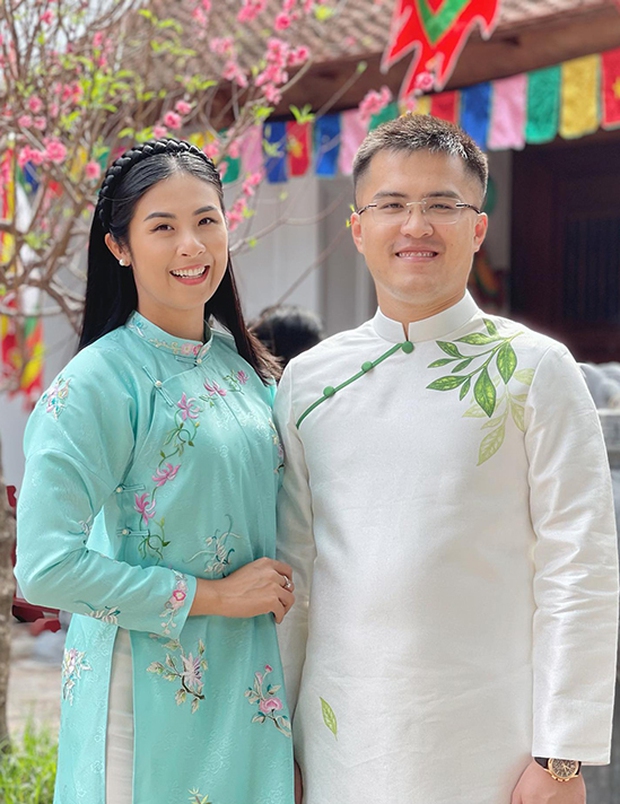 11 năm yêu của Hoa hậu Ngọc Hân cùng vị hôn phu và bức ảnh hiếm ở lễ dạm ngõ - 7