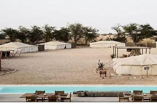 Choáng với dịch vụ lưu trú giá hơn 4.600 đô cho 1 đêm ở sa mạc nóng 32 độ tại Qatar