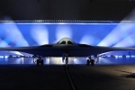 Cận cảnh máy bay ném bom tàng hình mới của Mỹ sau hơn 30 năm