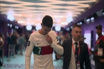 Hàng trăm nghìn người chia sẻ cảnh phim Ronaldo khóc trong đường hầm