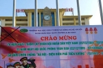 Vụ pano in cờ Trung Quốc: Trường đại học giải trình lỗi sai nghiêm trọng