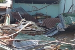 Người lái xe múc phá sập 2 căn nhà ở Bình Phước khai gì?
