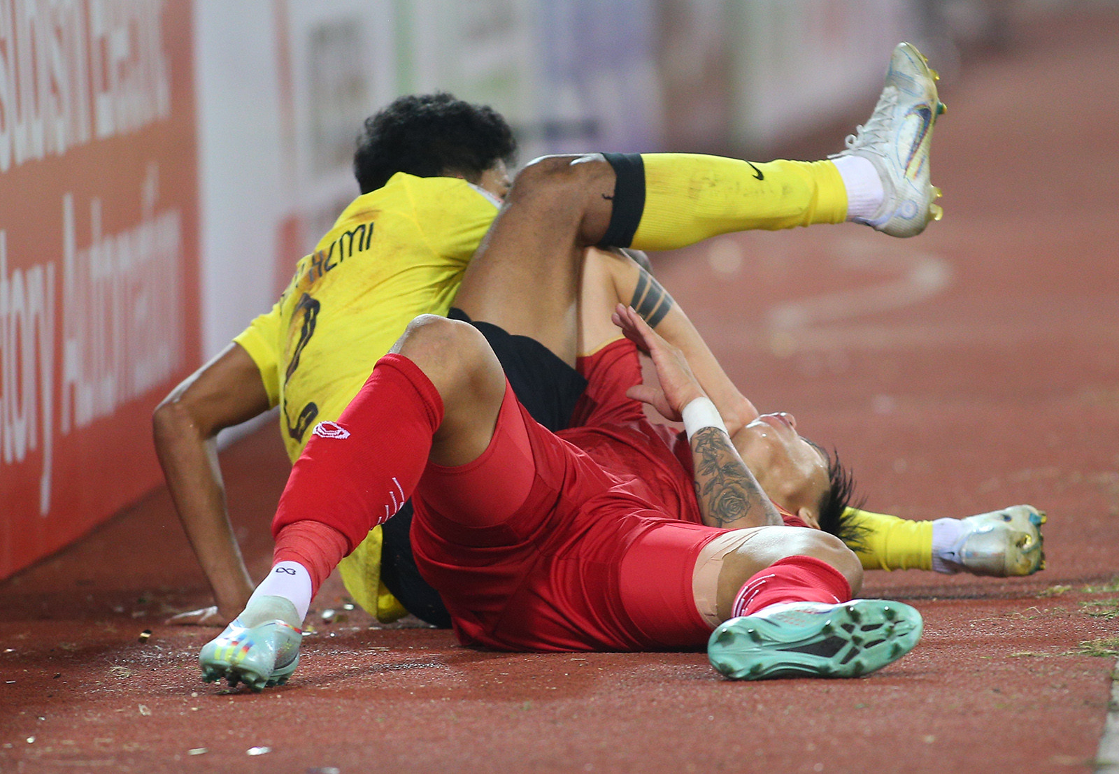 Malaysia chính thức đâm đơn kiện trọng tài cho tuyển Việt Nam hưởng penalty - 1