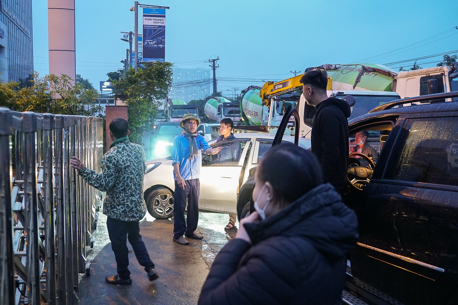 dang kiem oto Ha Noi anh 4