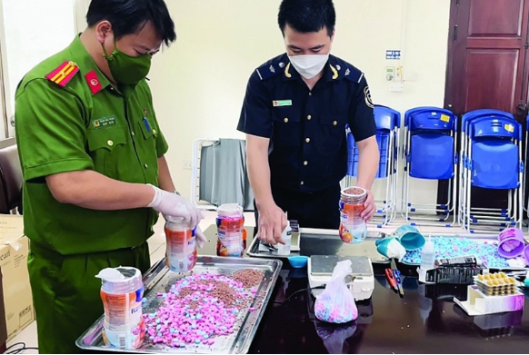 Cô gái 25 tuổi tham gia nhóm tuồn ma túy về Hà Nội