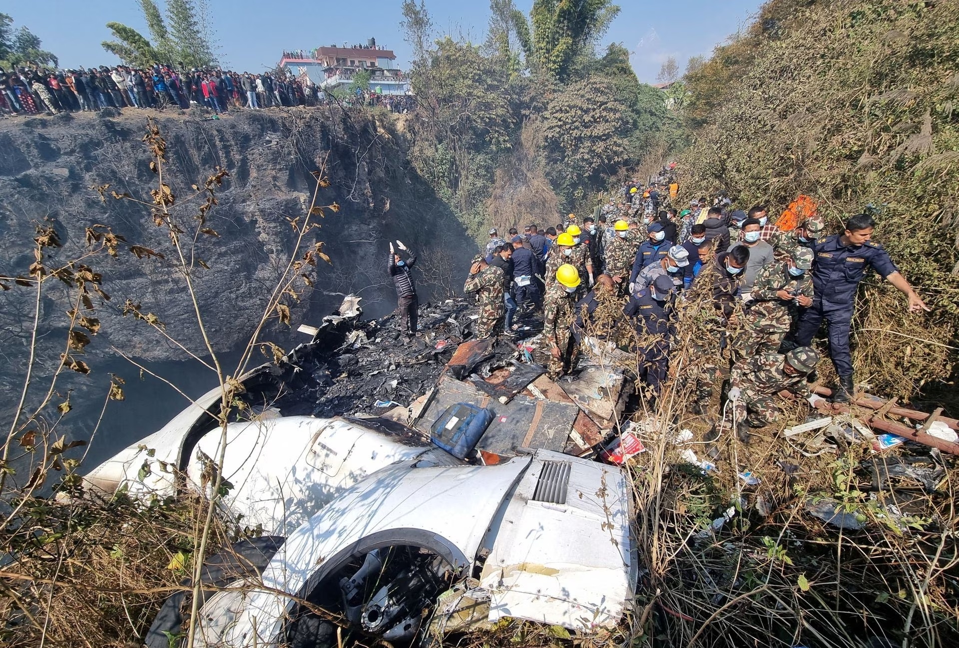 Lời hứa bi kịch của người cơ phó trên chuyến bay 'tử thần' ở Nepal