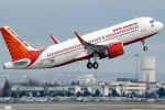 Ấn Độ xử hãng bay để 'đại gia' tiểu lên người nữ hành khách