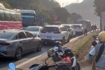 Tai nạn trên Quốc lộ 6, 2 người chết, giao thông ùn tắc cục bộ