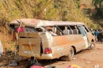 Ôtô chở 18 người đi đám cưới rơi xuống vực, 3 nạn nhân thiệt mạng