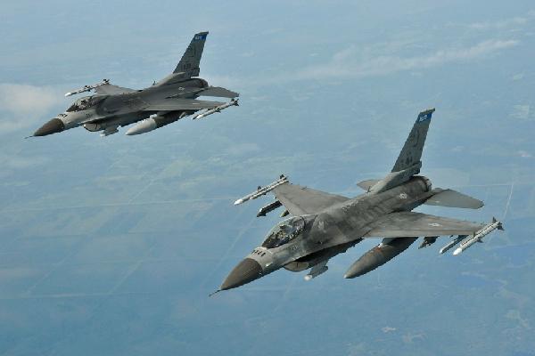 Ông Biden nói Mỹ sẽ không chuyển tiêm kích F-16 cho Ukraine