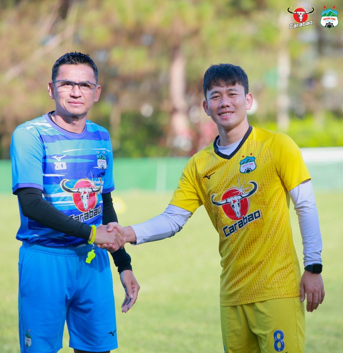 Mâu thuẫn với VPF, CLB Hoàng Anh Gia Lai tiếp tục dọa bỏ V-League - Ảnh 1.