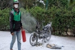 Làm rõ vụ chiếc xe máy bị cháy rụi trên vỉa hè công viên Phú Lâm, quận 6