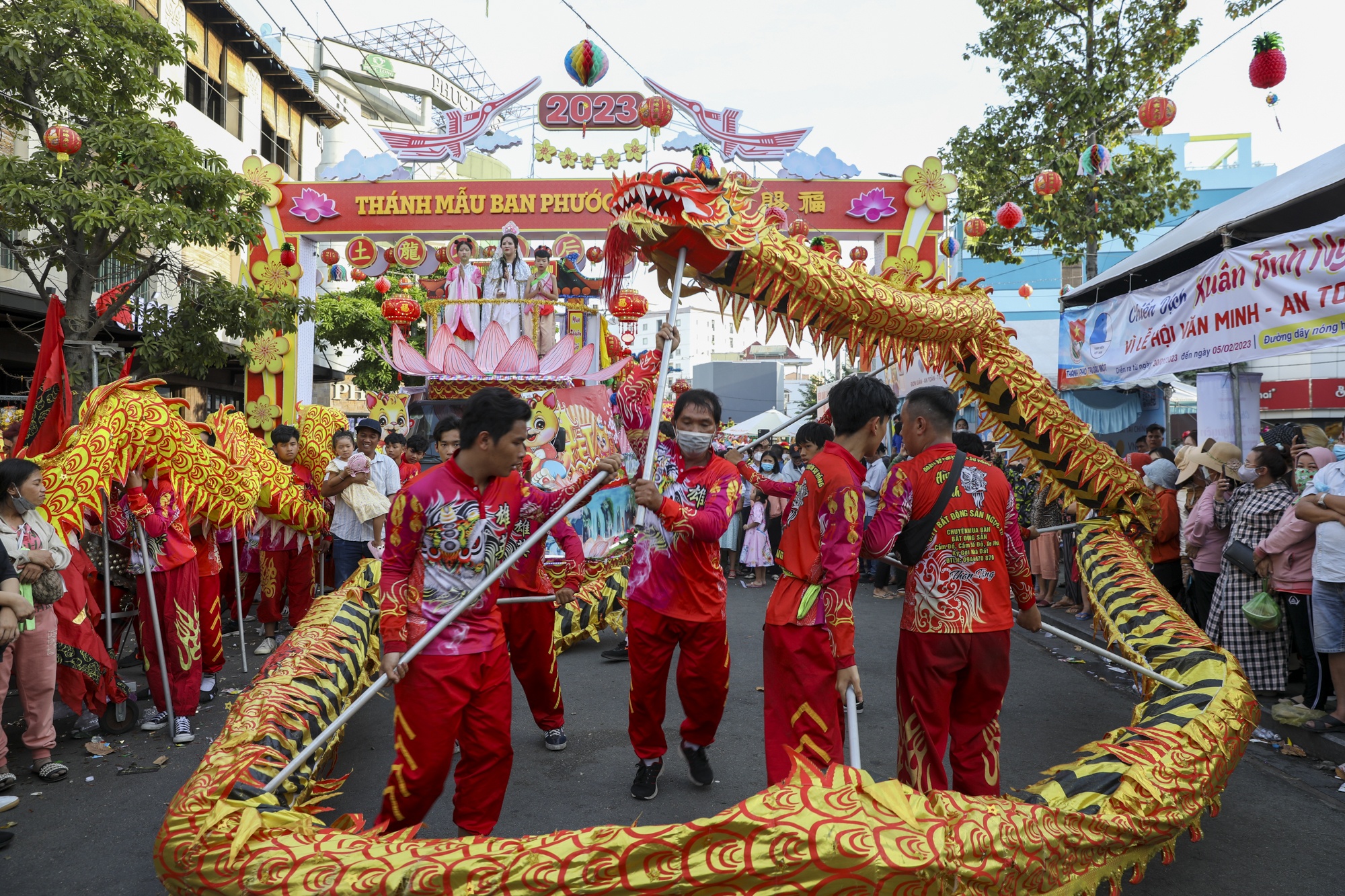 chua ba binh duong anh 20