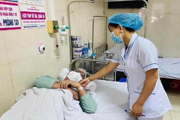 Thời tiết nồm ẩm, số ca mắc sốt xuất huyết ở Hà Nội tăng