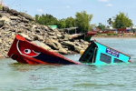 Khởi tố vụ lật thuyền chở 12 người trên sông Đồng Nai