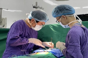 Ca ghép đa tạng tim - thận đầu tiên thành công tại Việt Nam