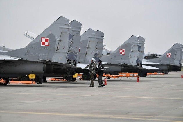 Ba Lan sẽ giao 20 tiêm kích MiG-29 cho Ukraine mà không cần Đức cho phép - Ảnh 1.