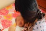 Bé gái 13 tuổi sinh con nặng 2,9 kg tại Hà Nội