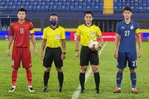 VFF mời trọng tài Malaysia bắt vòng 7 V-League