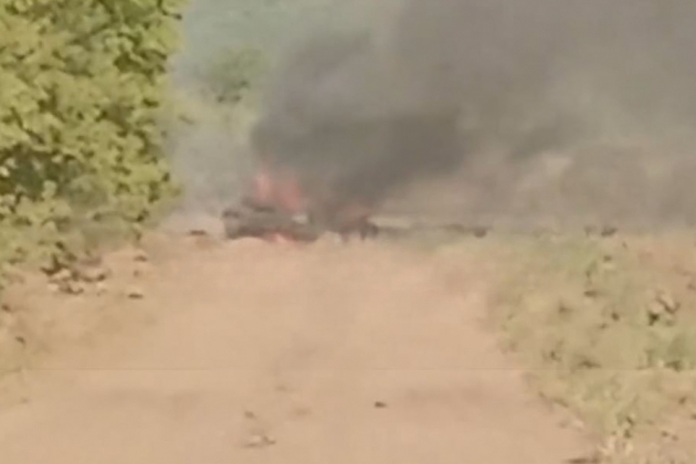 Thế giới - Xe tăng Nga phô diễn sức mạnh huỷ diệt khi đối đầu xe tăng Ukraine