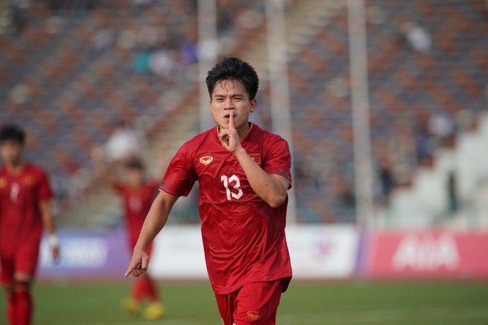 HLV Troussier: 2 bàn thắng của Văn Cường đại diện cho lối đá của Việt Nam tương lai - Ảnh 1.