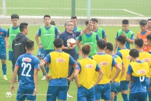 Ấn định trận HLV Troussier ra mắt đội tuyển Việt Nam