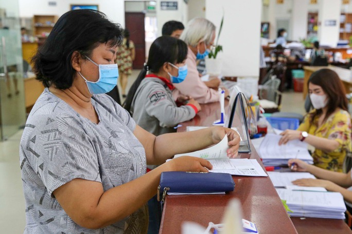 Bộ LĐ-TB-XH trình Chính phủ phương án tăng lương hưu, trợ cấp - Ảnh 2.
