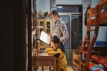Phụ huynh Trung Quốc căng thẳng về việc học hành của con cái